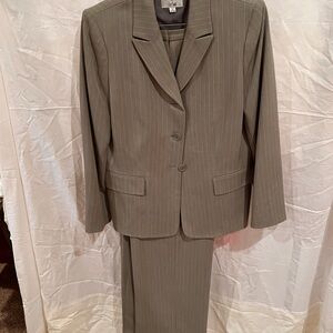 Le Suit Gray Pinstripe Men's Suit